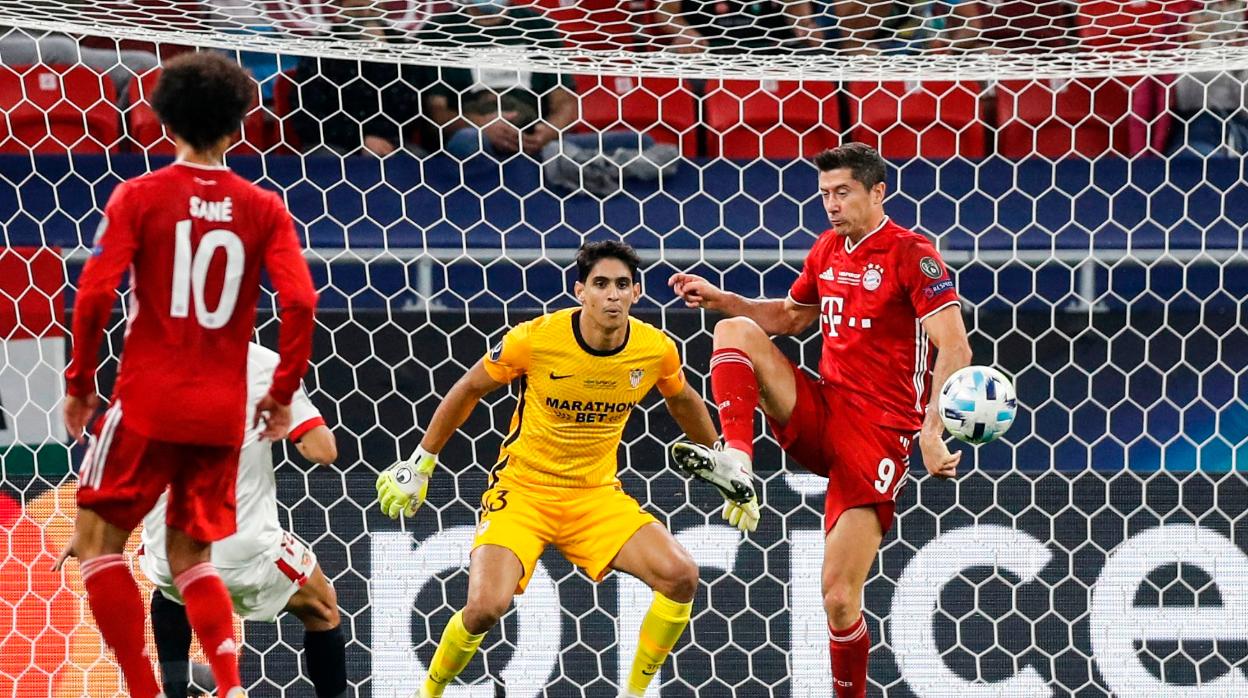 Bono y el segundo gol: «Me encuentro la pelota y luego me cuesta reaccionar»