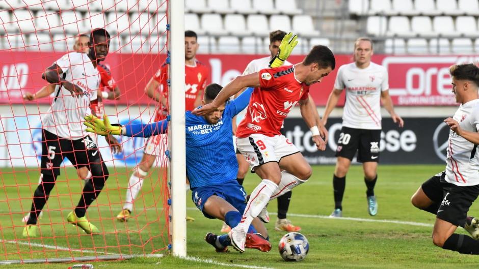 Real Murcia - Sevilla Atlético: Un punto que habrá que dulcificar en casa (1-1)