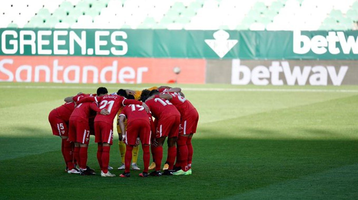 Los jugadores del Sevilla FC se conjuran ante de El Gran Derbi ante el eterno rival