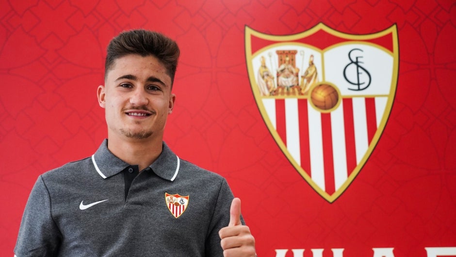 Oficial: Iván Romero renueva con el Sevilla hasta 2024