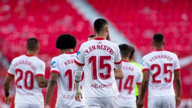 La Premier llama a En-Nesyri, «sin intención de dejar el Sevilla»