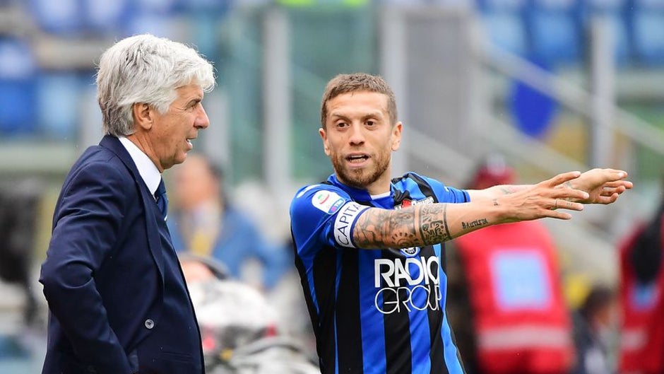 Papu Gómez y Gasperini aumentan sus diferencias