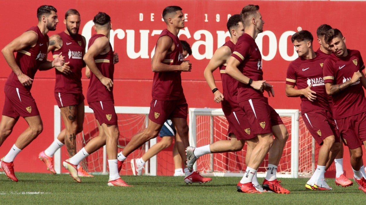 El Sevilla FC se ha ejercitado después de conseguir la victoria ante el Getafe