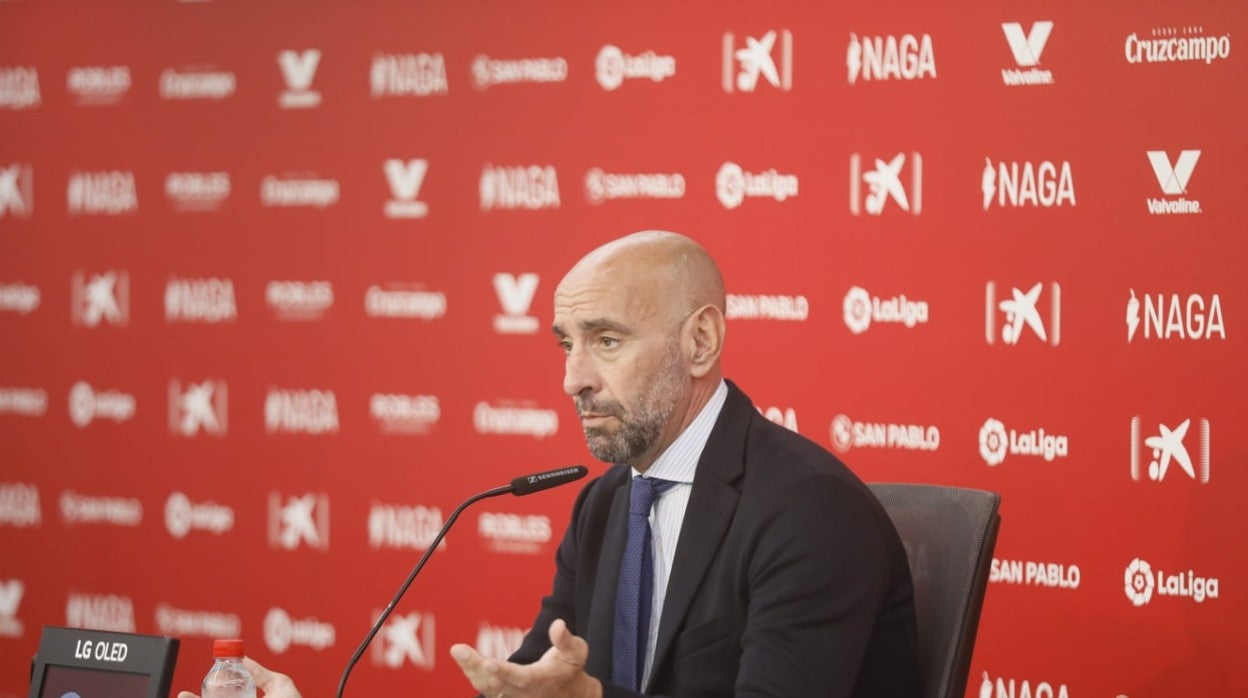 El director general deportivo del Sevilla FC, Monchi, durante la rueda de prensa en la que hizo balance del mercado de fichajes 2021-22