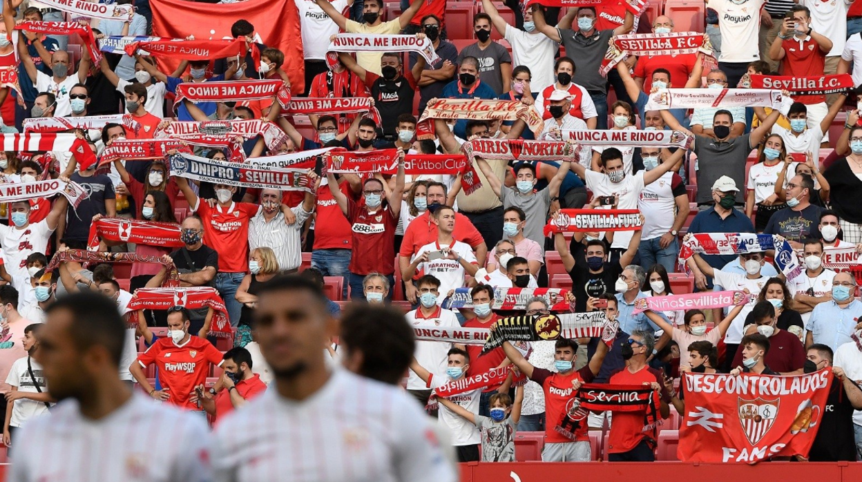 Imagen de las gradas del Ramón Sánchez-Pizjuán, durante el encuentro ante el Valencia