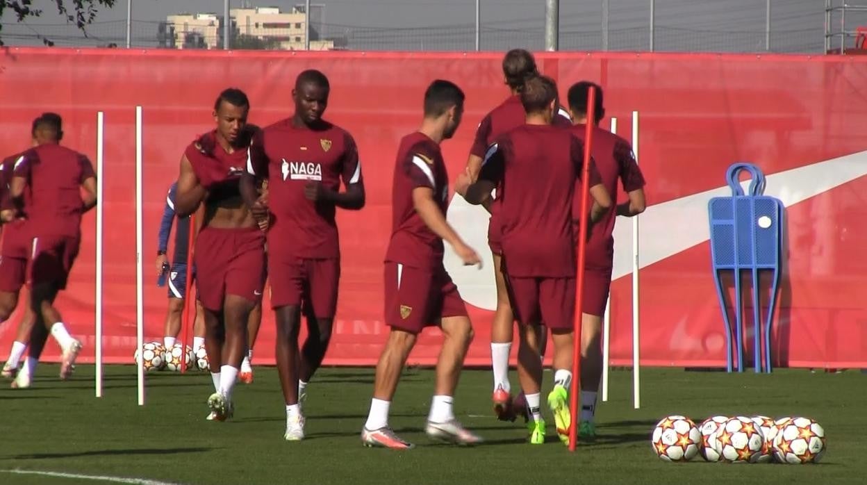 Ibrahim Amadou se ha ejercitado con el resto de sus compañeros del Sevilla FC