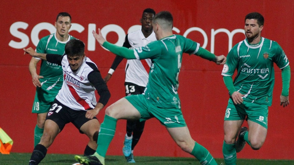 Sevilla Atlético - Cornellá: Salguero rescata el alma de un filial cumplidor (1-0)