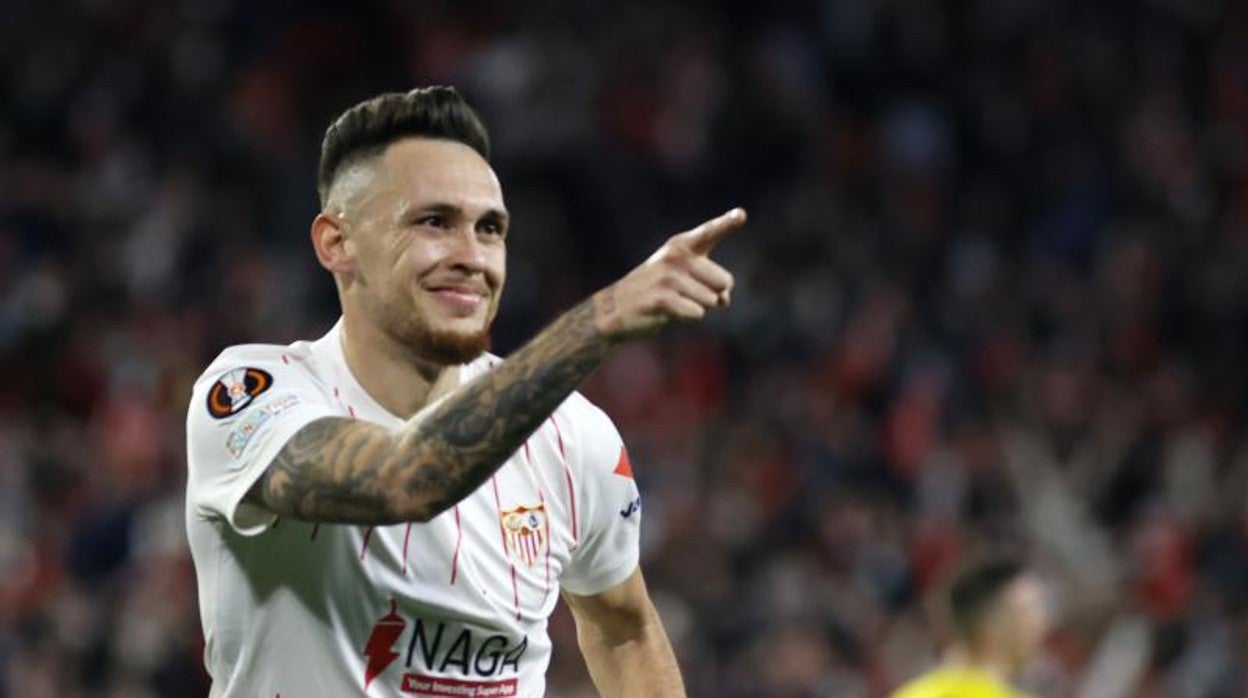 Lucas Ocampos celebra el tanto que anotó al Dinamo de Zagreb en la anterior ronda de la UEFA Europa League