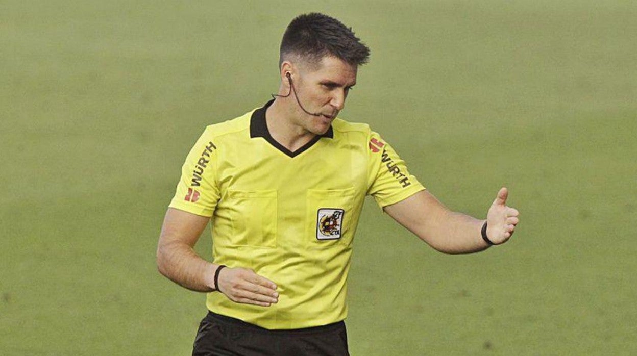 Ortiz Arias será el colegiado del encuentro de la 31ª jornada de LaLiga entre el Sevilla FC y el Granadas CF