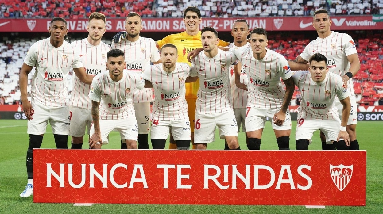 Once inicial del Sevilla en el estadio Ramón Sánchez-Pizjuán