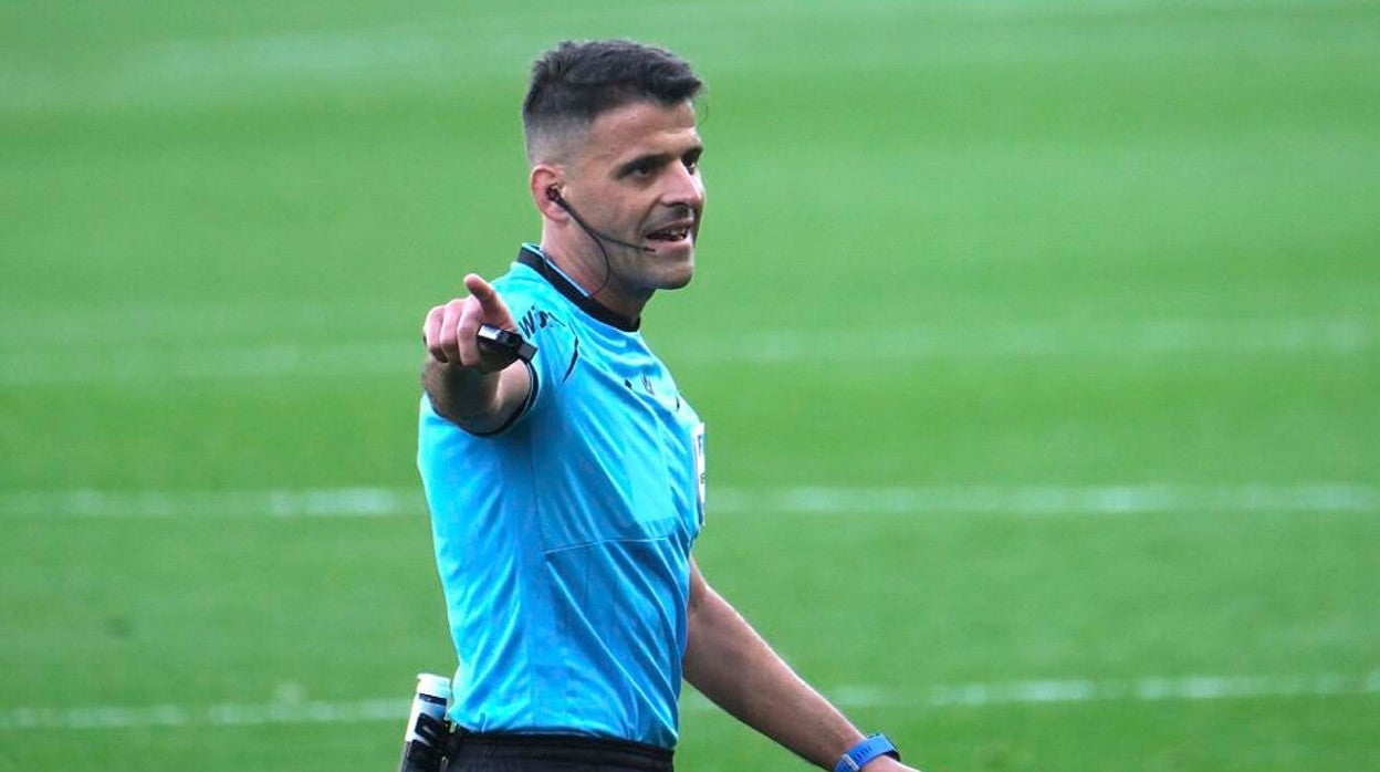 Jesús Gil Manzano, árbitro extremeño