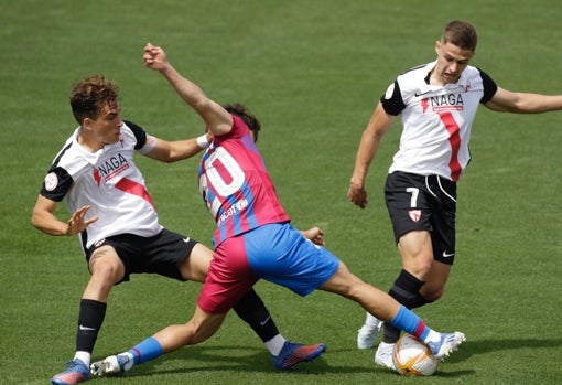 Valentino y Nacho Quintana salen al paso de Abde