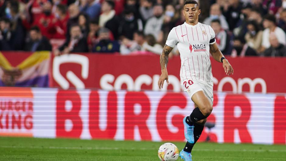 Contactos entre Sevilla y Aston Villa por Diego Carlos