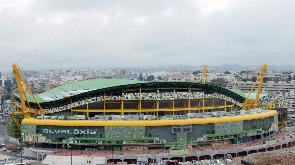 Imagen exterior del José Alvalade XXI de Lisboa, donde el Sevilla jugará ante el Sporting Clube