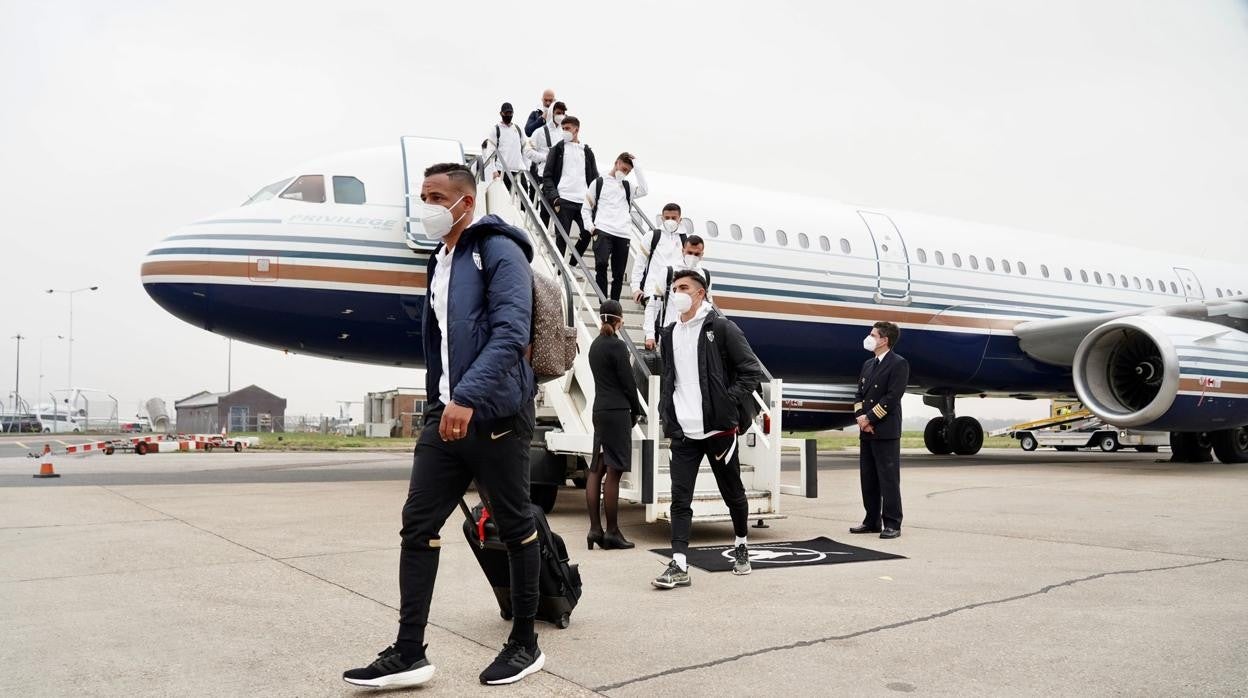 El Sevilla recorrerá más de 26.000 kilómetros en el mes de julio