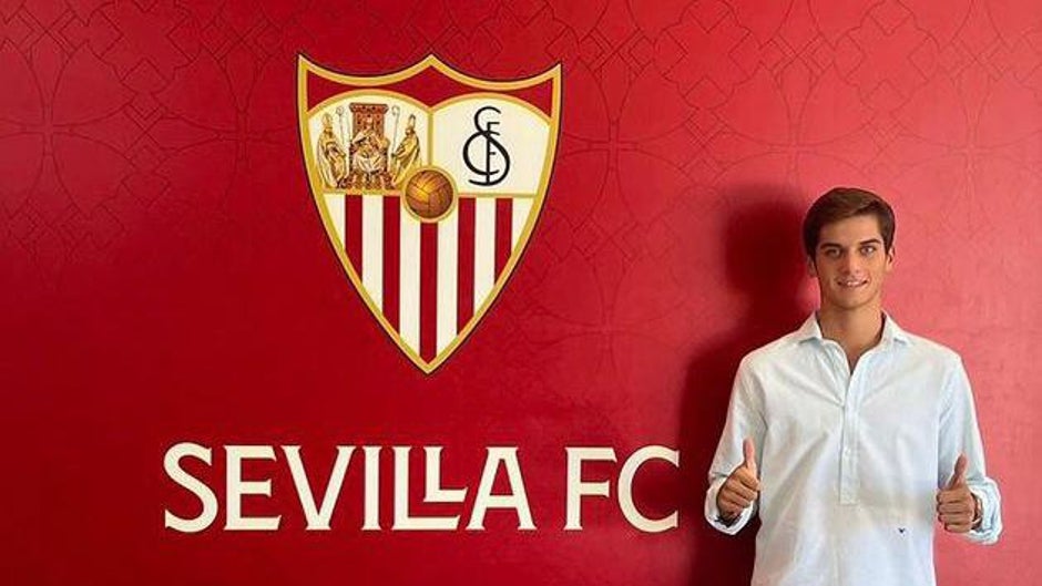 El Sevilla ficha al portero David Gil hasta 2024