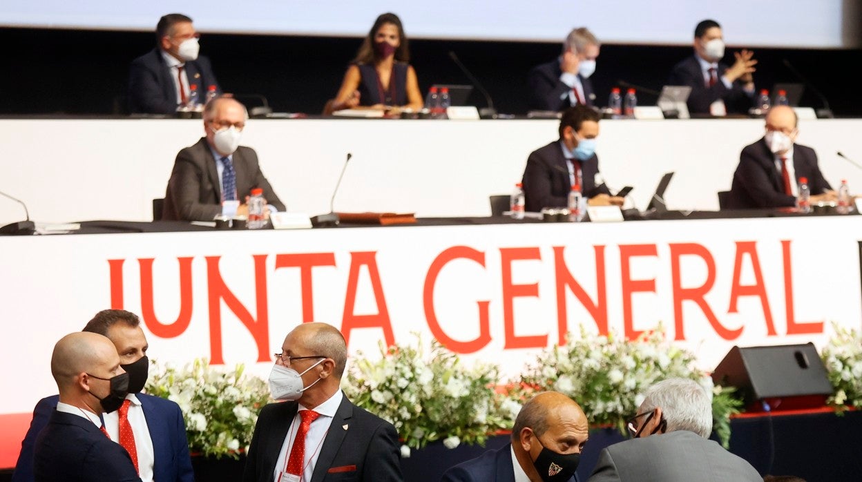 El Sevilla FC presentará pérdidas de 25 millones de euros