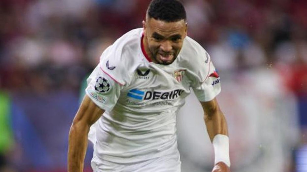 En-Nesyri celebra un gol con el Sevilla FC