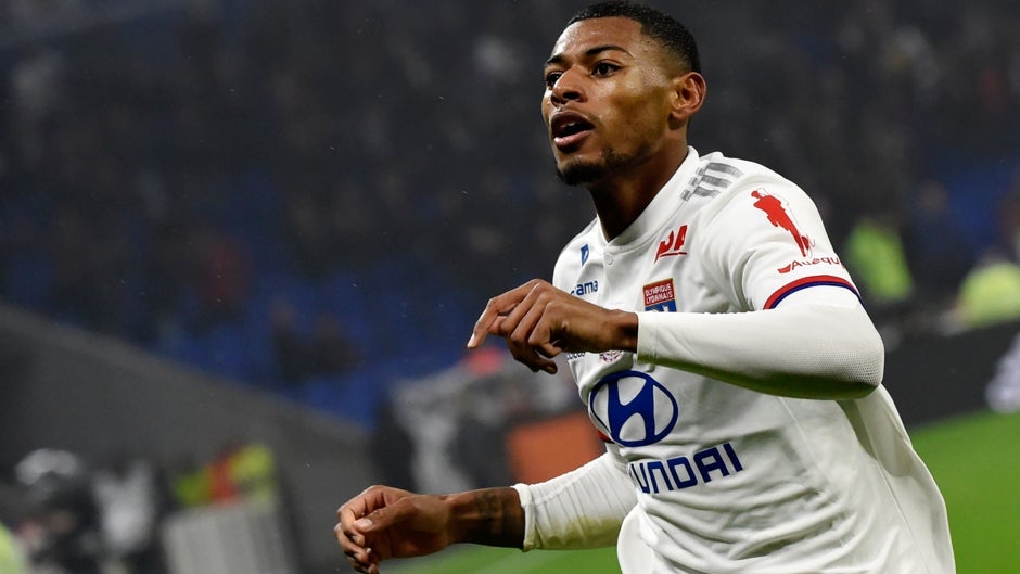 Reine-Adélaïde, refuerzo del Sevilla FC para el centro del campo