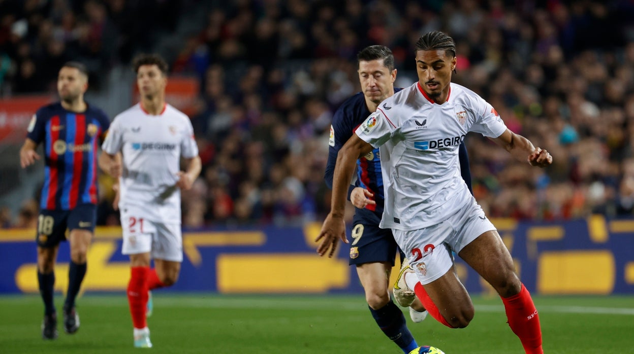 Badé durante el encuentro en el Camp Nou