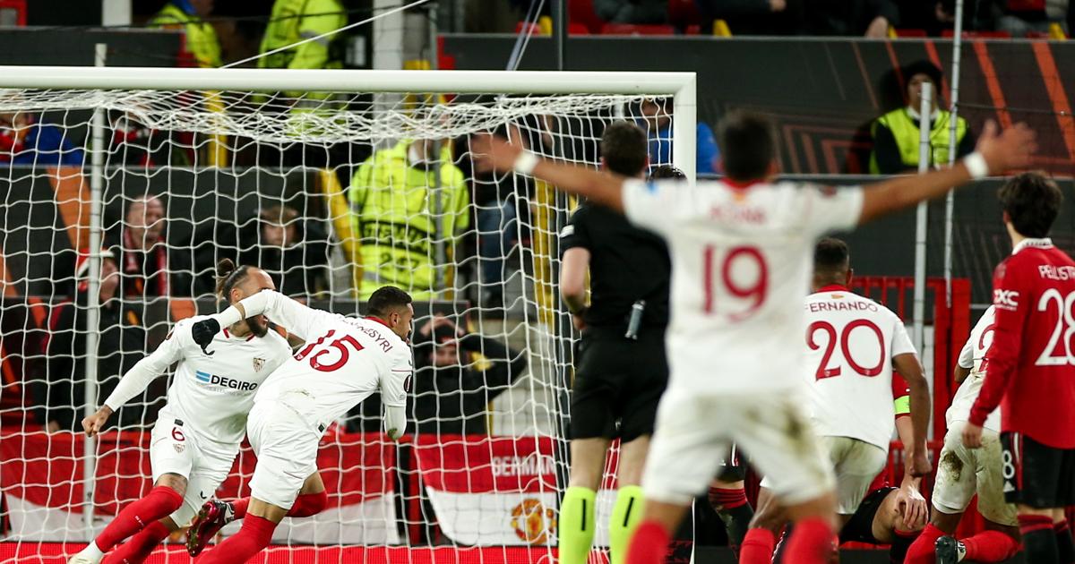 Malacia bate a De Gea en propia puerta tras el disparo del sevillista Navas