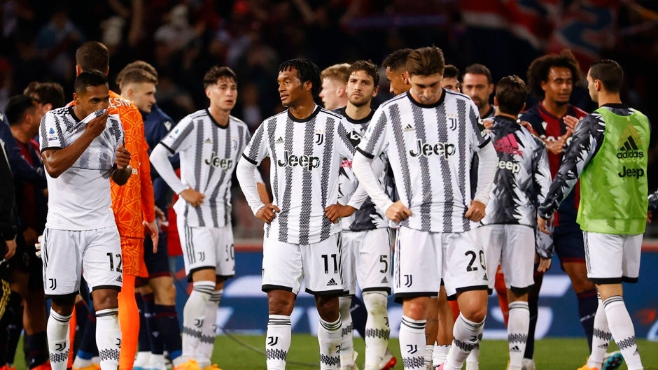 La Juventus no sale del bache: empate en Bolonia y rocambolesco penalti de Milik