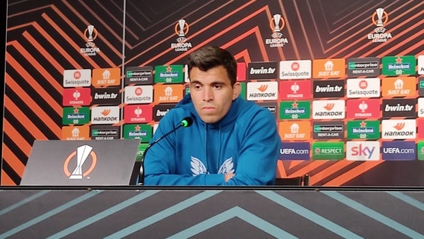 Acuña y la Juventus: «Los favoritos son ellos, pero delante tienen un gran equipo como es el Sevilla»