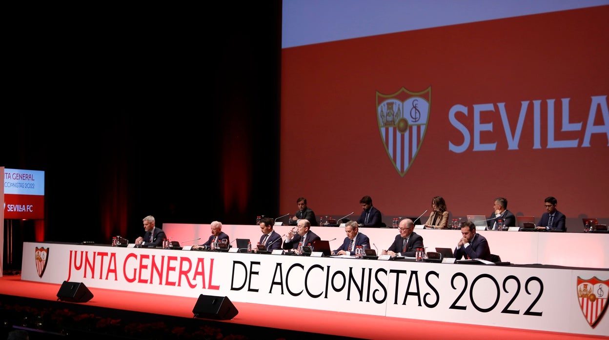 La Junta General de Accionistas del Sevilla que tuvo lugar en diciembre de 2022