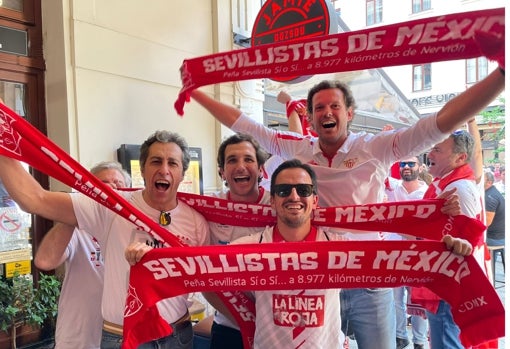 Reunión de miembros de la Peña Sevillista Sí o Sí de México