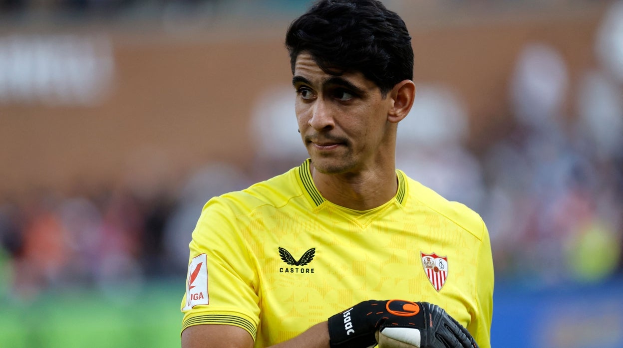 Bono, en un partido de pretemporada con el Sevilla