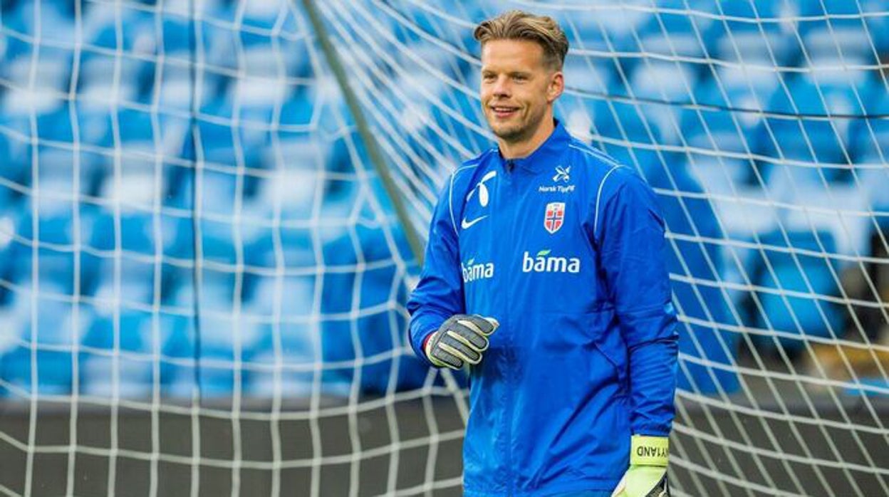 Nyland, en un entrenamiento con la selección de Noruega