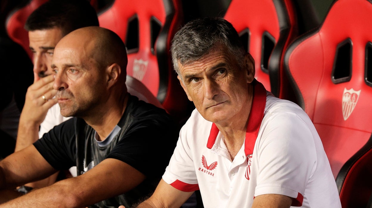 José Luis Mendilibar en el banquillo del Sánchez-Pizjuán este pasado sábado