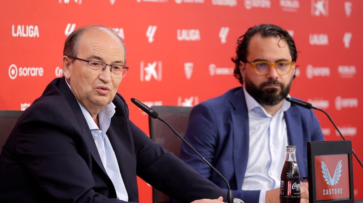 José Castro y Víctor Orta, en una rueda de prensa