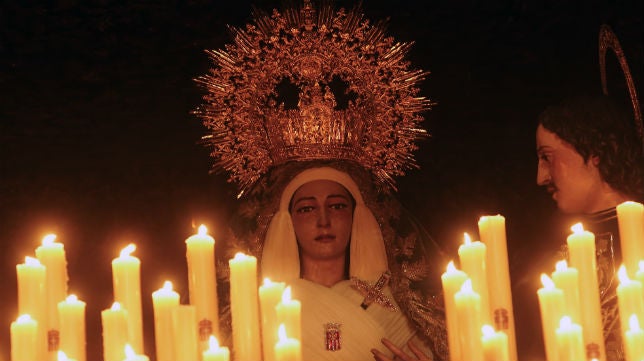 En vídeo: Pasión cerró la Carrera Oficial del lluvioso Jueves Santo