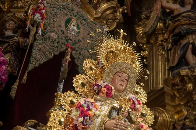 El Rocío de Sevilla, en el altar mayor del Salvador