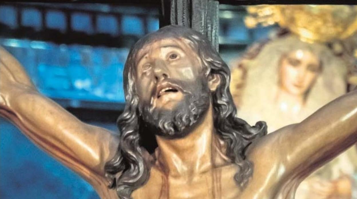 Detalle de la portada de la edición de papel de ABC de Sevilla de este Viernes Santo de 2021, el segundo sin pasos en la calle por la pandemia