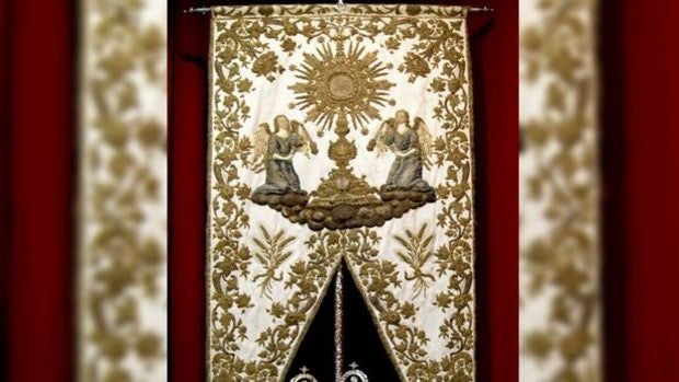 San Isidoro restaura el estandarte sacramental