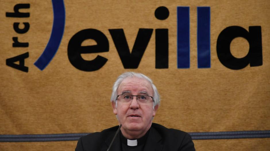Saiz: «No autorizamos las procesiones por el final de la pandemia porque no ha acabado»