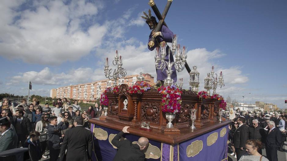 Retirado del culto el Señor de la Salud y Clemencia de Padre Pío