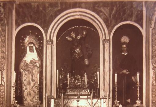 Las imágenes de la Candelaria, en su antiguo altar de San Nicolás