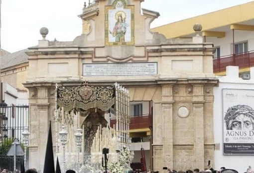 Virgen de la Esperanza de la Trinidad el Sábado Sant
