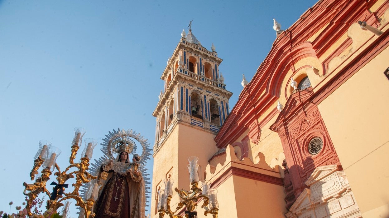 La Virgen del Carmen de San Leandro