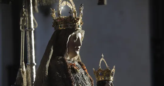 El perfil de la Virgen de los Reyes