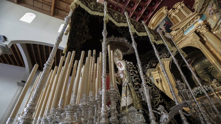 La Virgen de los Dolores del Cerro visita a sus vecinos por el centenario del barrio