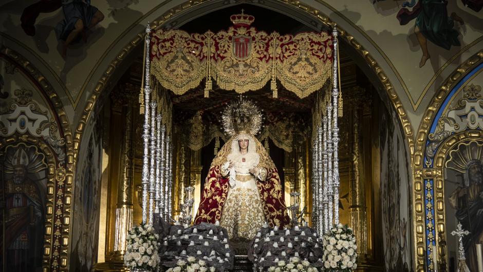 La Virgen de las Mercedes de Santa Genoveva ya está en su paso de palio