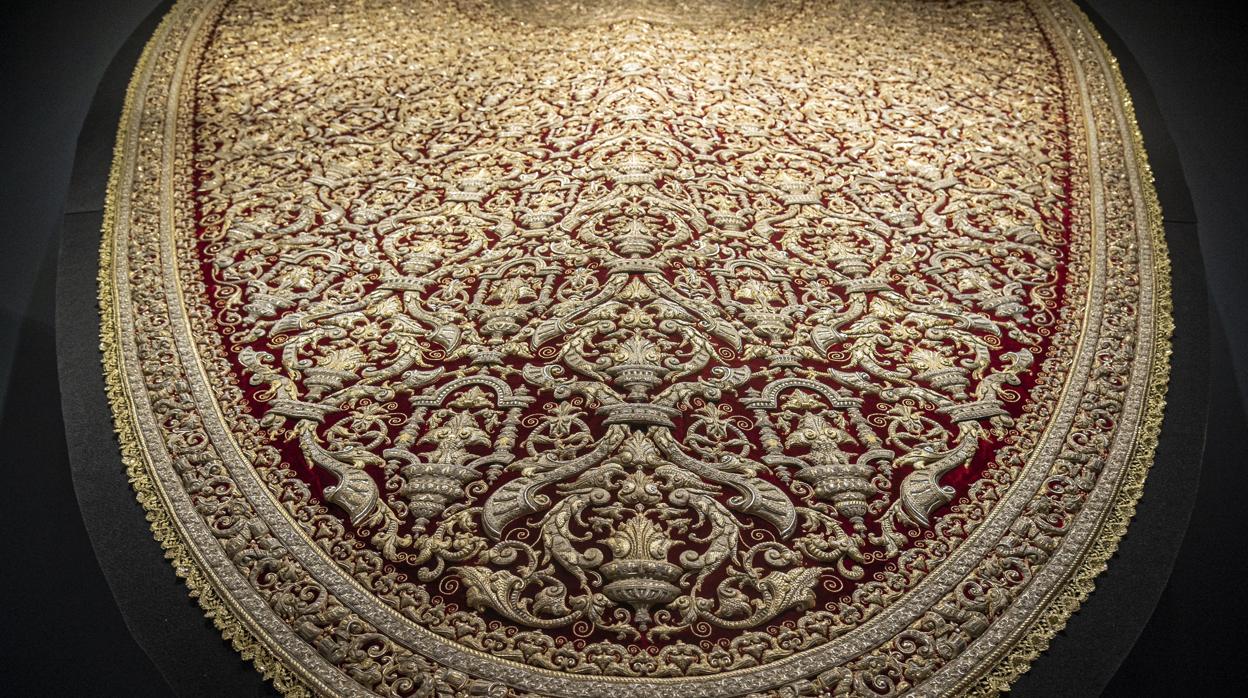 El manto de la Virgen del Socorro del Amor