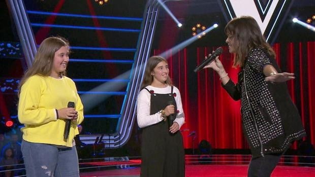 Rocío y Lola Avilés, dos hermanas «rocieras hasta la médula» que triunfan en 'La Voz Kids'