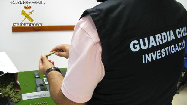 Atropellan a dos jóvenes que se acercaron a su plantación de marihuana en Utrera