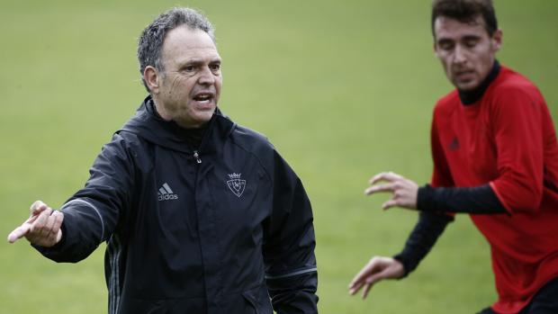 Muere la madre del entrenador utrerano Joaquín Caparros, nombrado esta semana técnico de Osasuna
