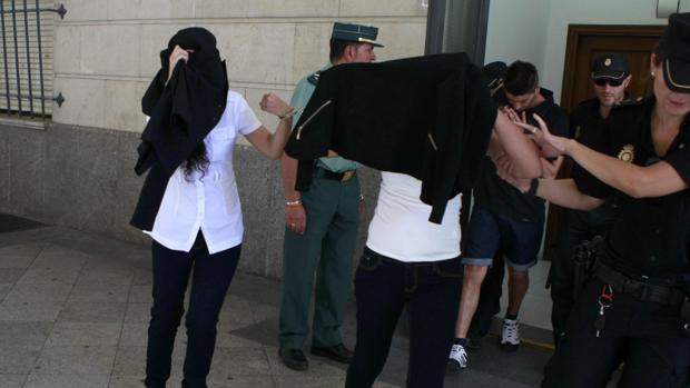 Las acusadas por el crimen de La Rinconada al salir de los juzgados